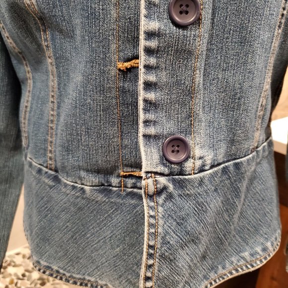 St. John's Bay Denim Jacket Size Med Stretch Button Blue Pockets Denim M - Picture 4 of 8